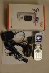 Sony-Ericsson w300i ищет нового хазяина.